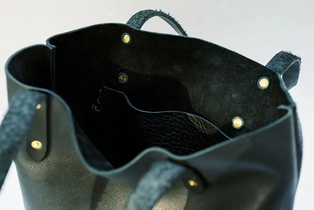 Classic Everyday Leather Tote BLACK