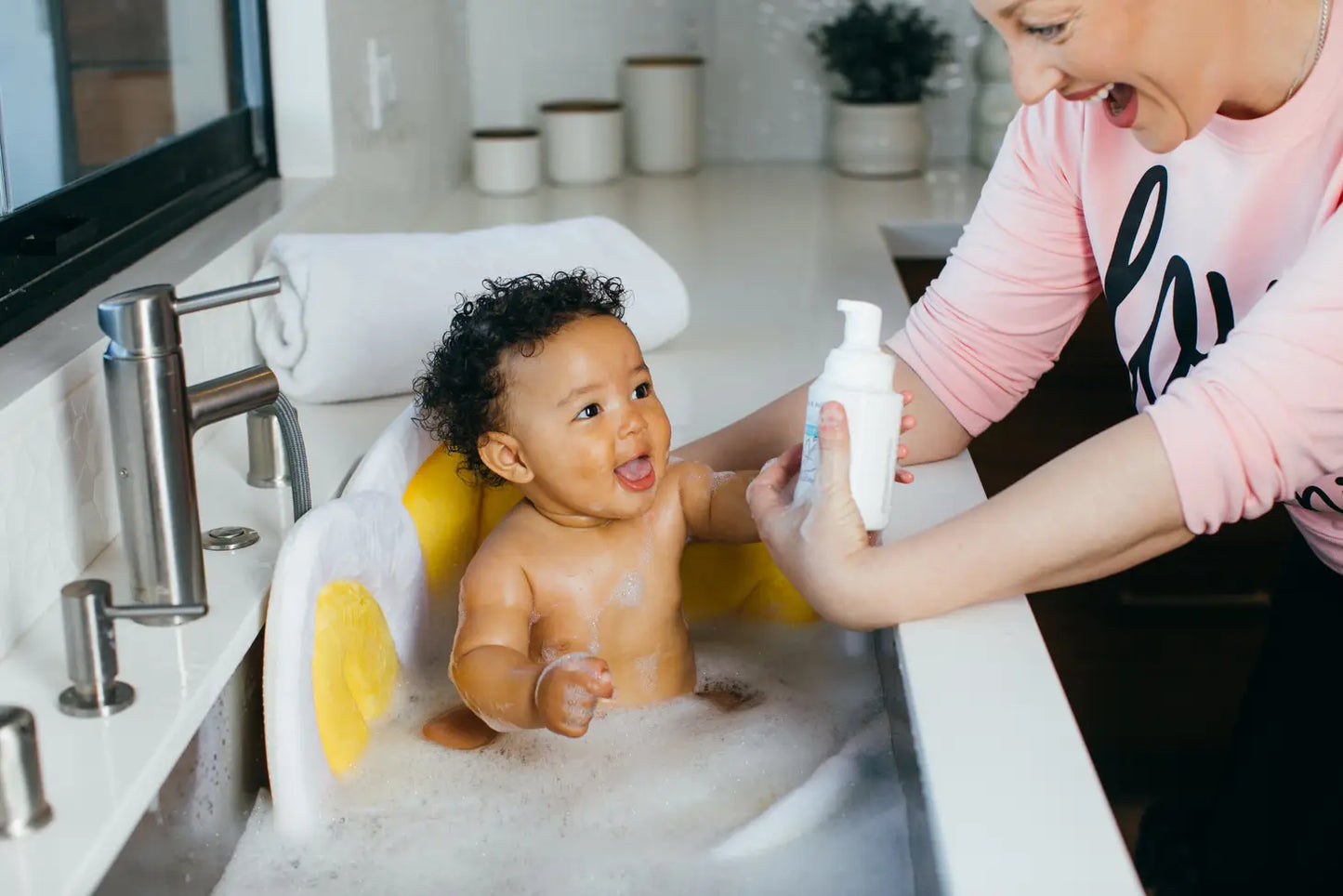 Foaming Shampoo, Bubble Bath & Body Wash