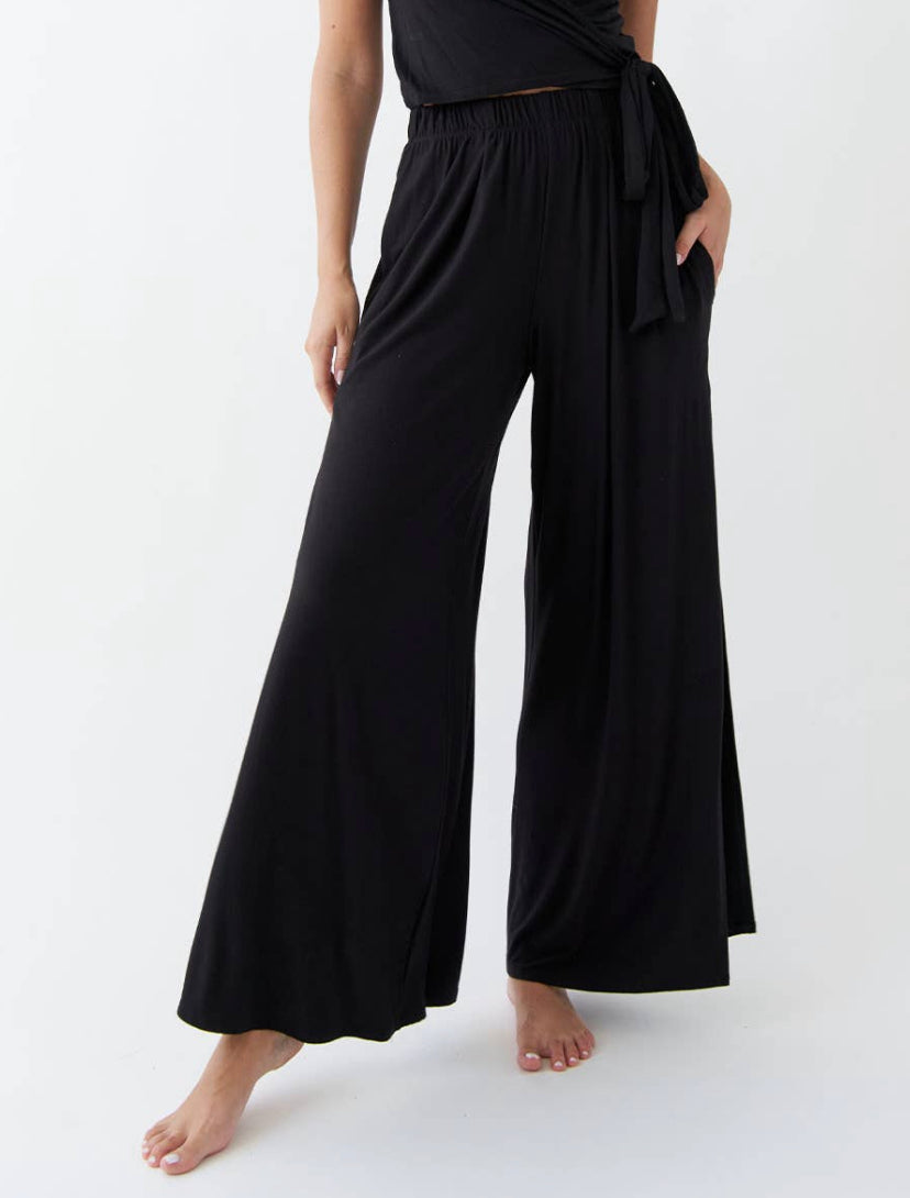 Bamboo Pleated Side Slit Pants