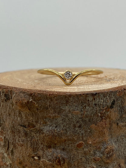 Chevron + CZ Ring (Gold)